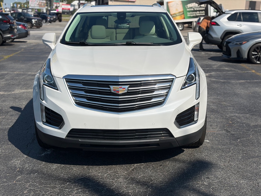 Photo 2 of this CADILLAC XT5