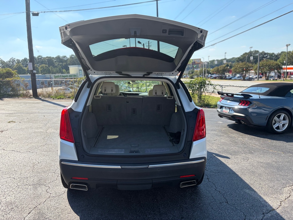 Photo 8 of this CADILLAC XT5