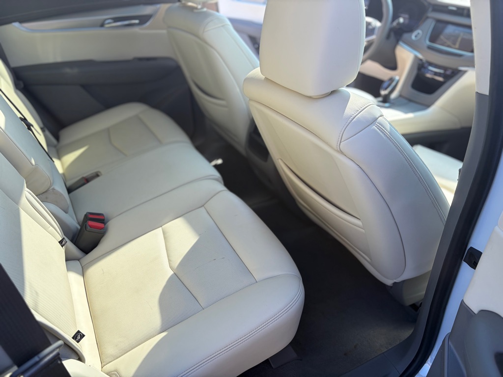 Photo 26 of this CADILLAC XT5
