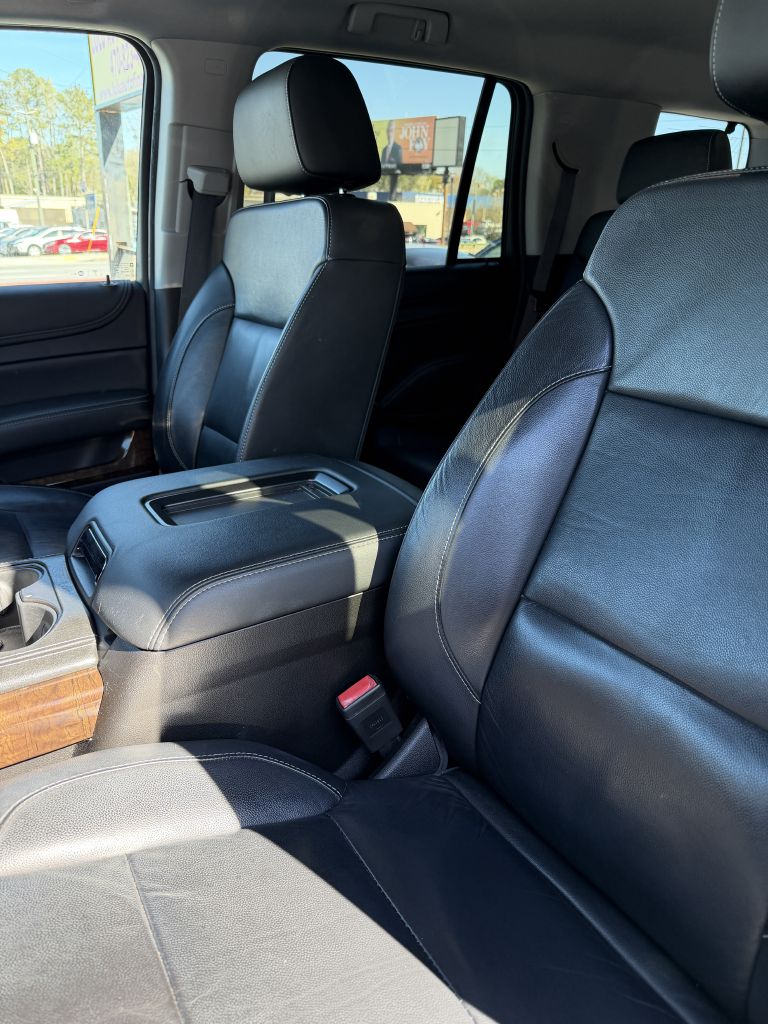 Photo 7 of this CHEVROLET TAHOE