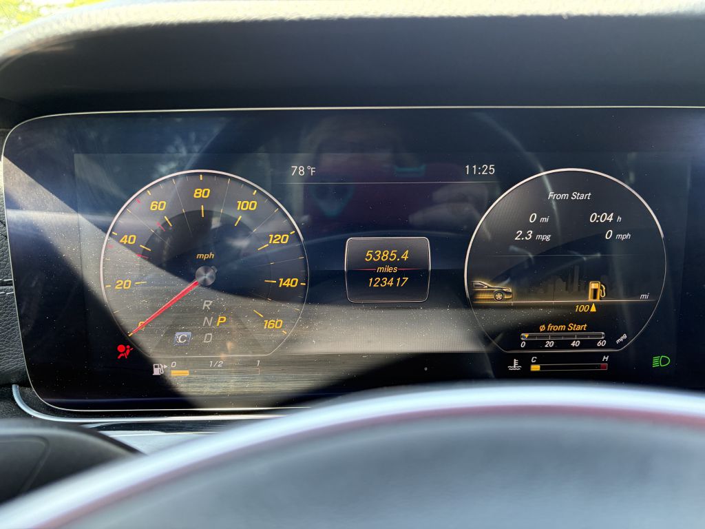 Photo 12 of this MERCEDES-BENZ E-CLASS