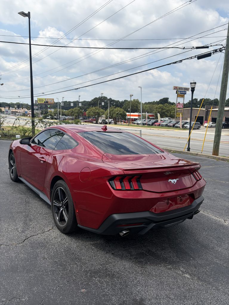 Photo 2 of this FORD MUSTANG