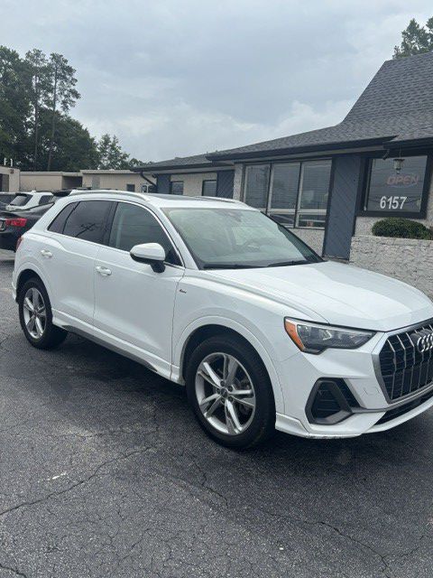 Photo 4 of this AUDI Q3