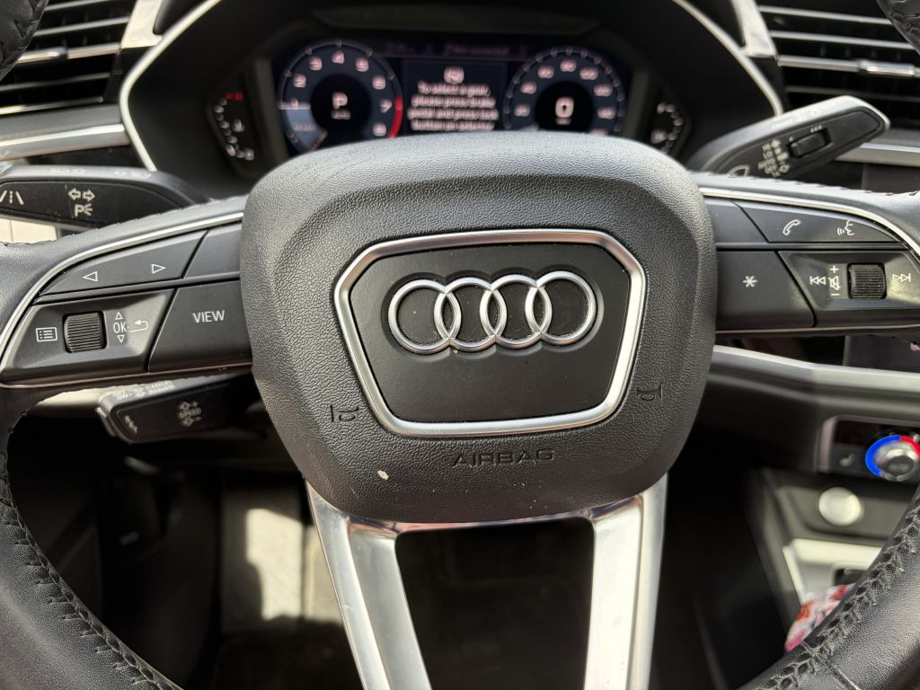 Photo 9 of this AUDI Q3
