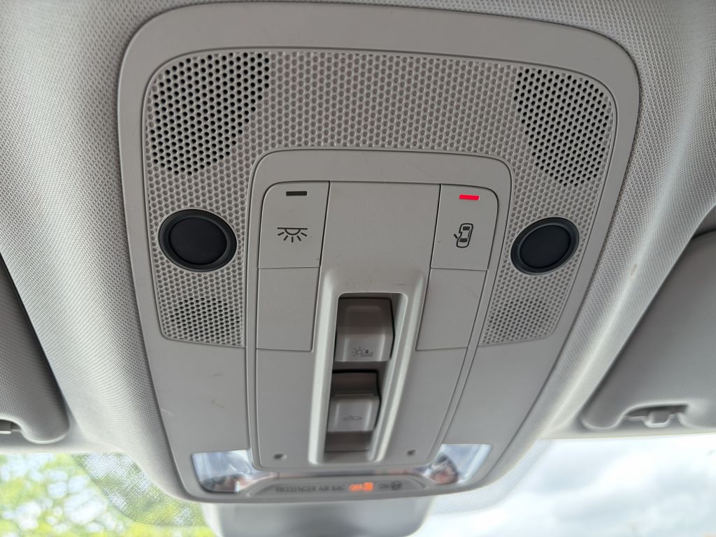 Photo 14 of this AUDI Q3