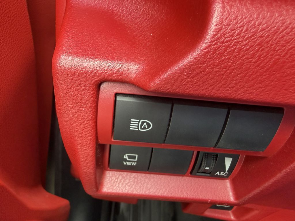 Photo 11 of this LEXUS IS 350