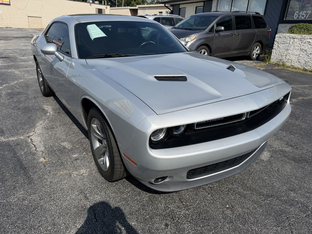 Photo 3 of this DODGE CHALLENGER