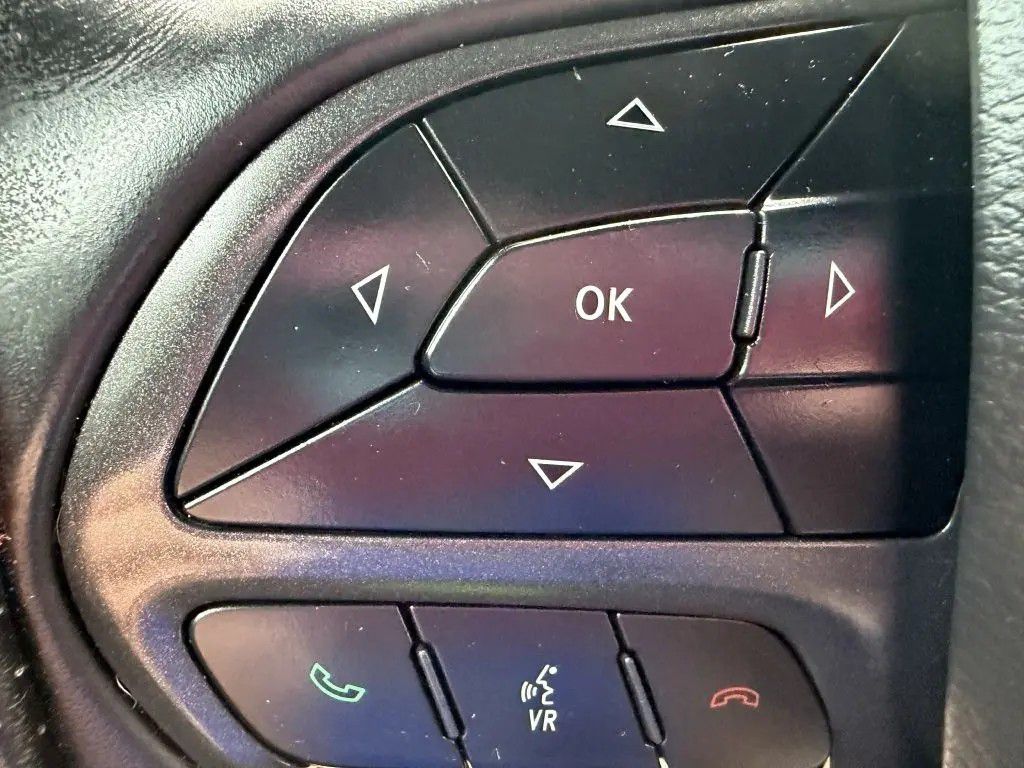 Photo 11 of this DODGE CHALLENGER