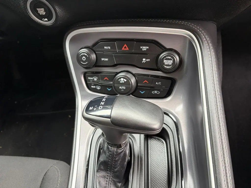 Photo 16 of this DODGE CHALLENGER