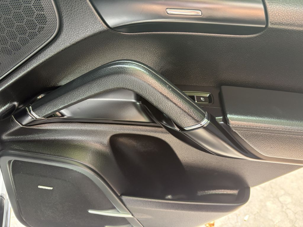 Photo 25 of this PORSCHE CAYENNE