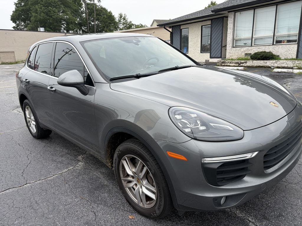 Photo 4 of this PORSCHE CAYENNE