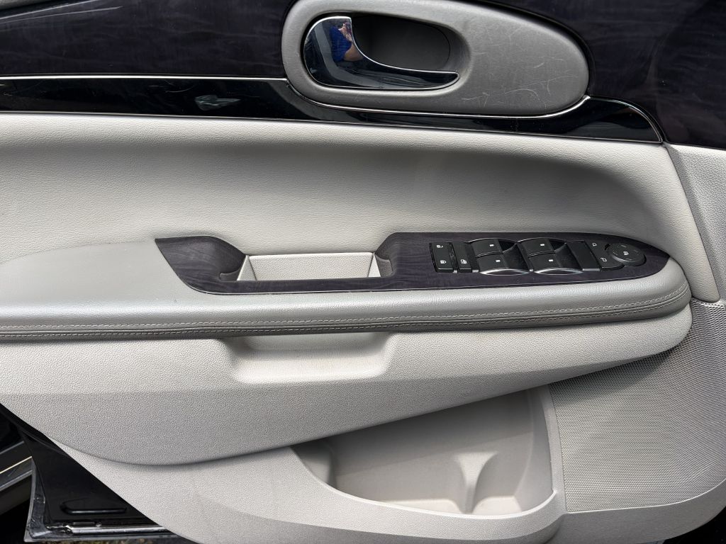 Photo 7 of this BUICK ENCLAVE