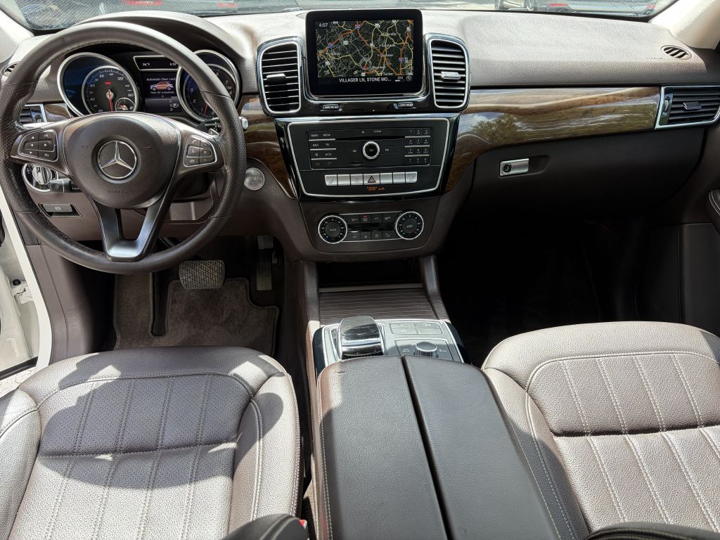 Photo 8 of this MERCEDES-BENZ GLE 350 4MATIC