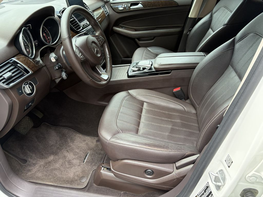 Photo 2 of this MERCEDES-BENZ GLE 350 4MATIC