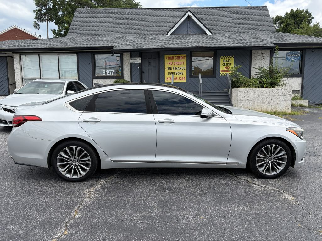 Photo 5 of this HYUNDAI GENESIS