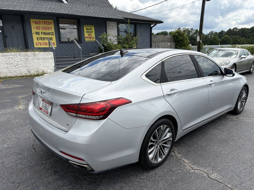 Photo 6 of this HYUNDAI GENESIS