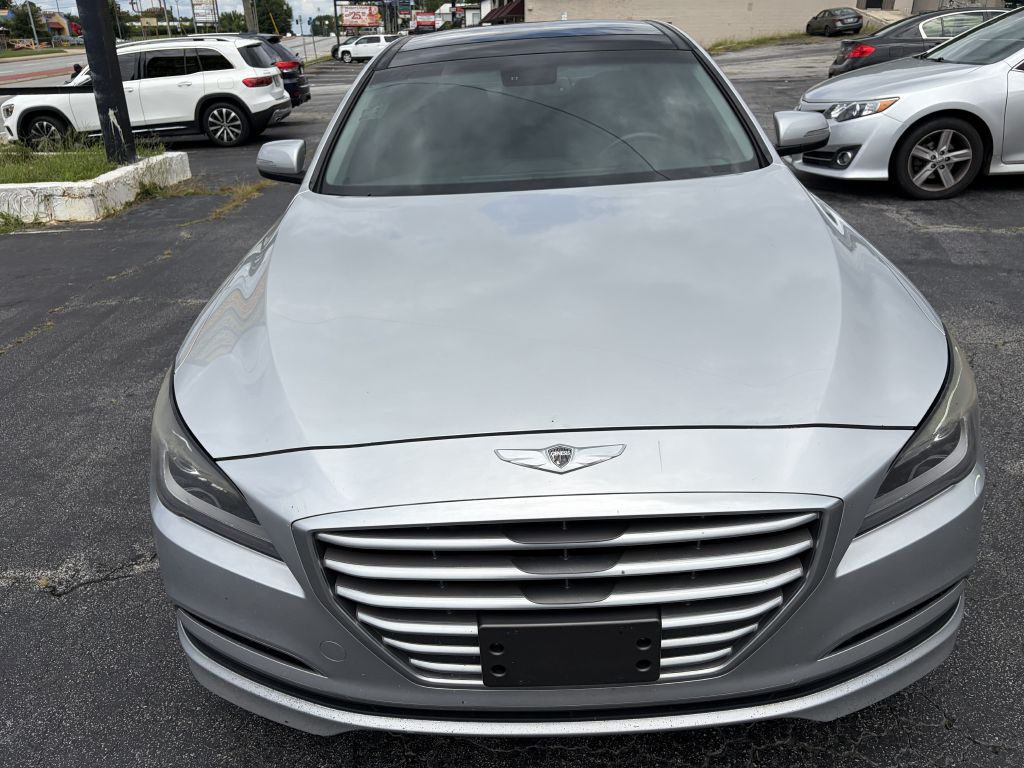 Photo 3 of this HYUNDAI GENESIS