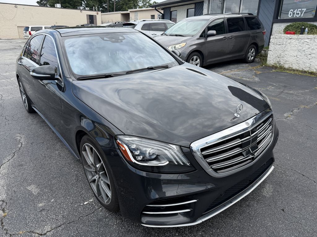 Photo 3 of this MERCEDES-BENZ S-CLASS
