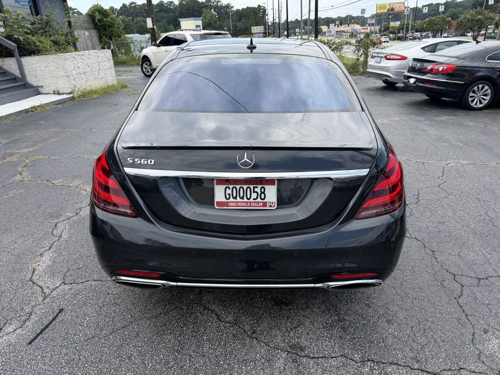 Photo 5 of this MERCEDES-BENZ S-CLASS