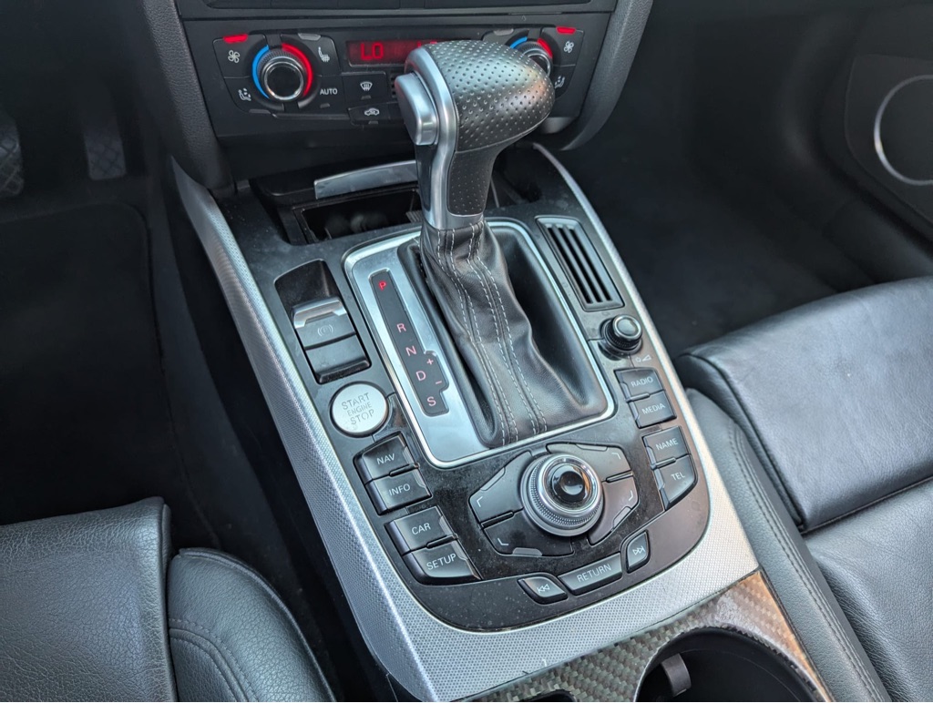 Photo 15 of this AUDI A5