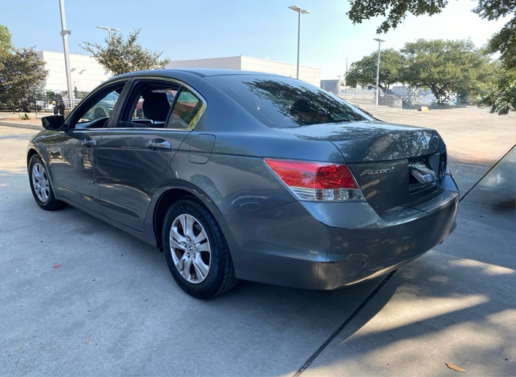 Photo 4 of this HONDA ACCORD