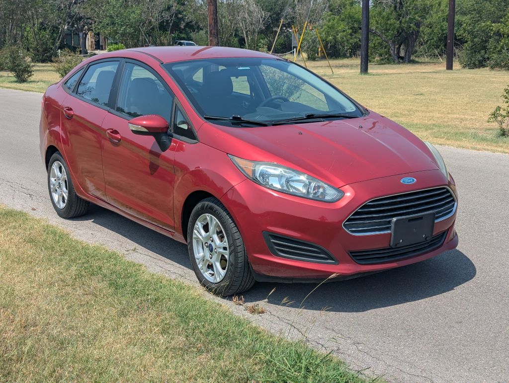 Photo 7 of this FORD FIESTA