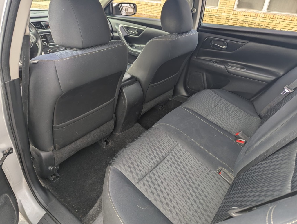 Photo 13 of this NISSAN ALTIMA