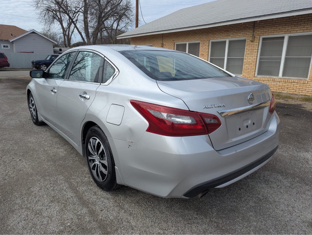 Photo 3 of this NISSAN ALTIMA