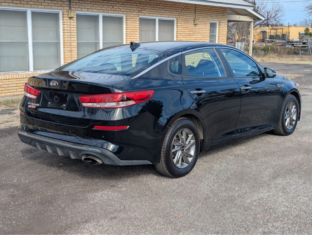 Photo 6 of this KIA OPTIMA