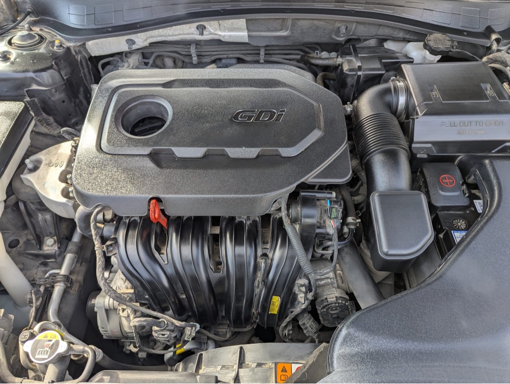 Photo 19 of this KIA OPTIMA
