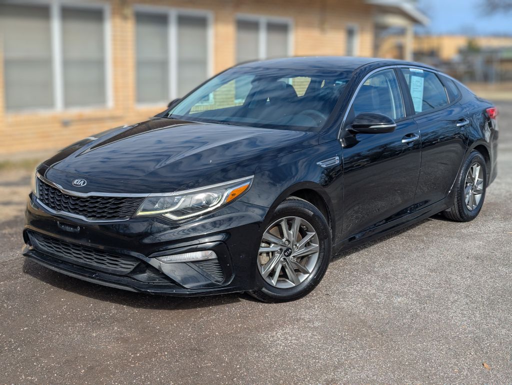 Photo 2 of this KIA OPTIMA