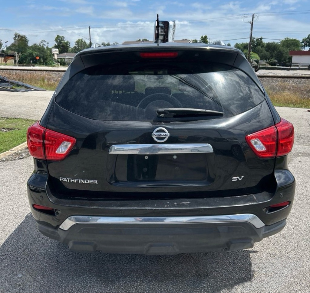 Photo 7 of this NISSAN PATHFINDER