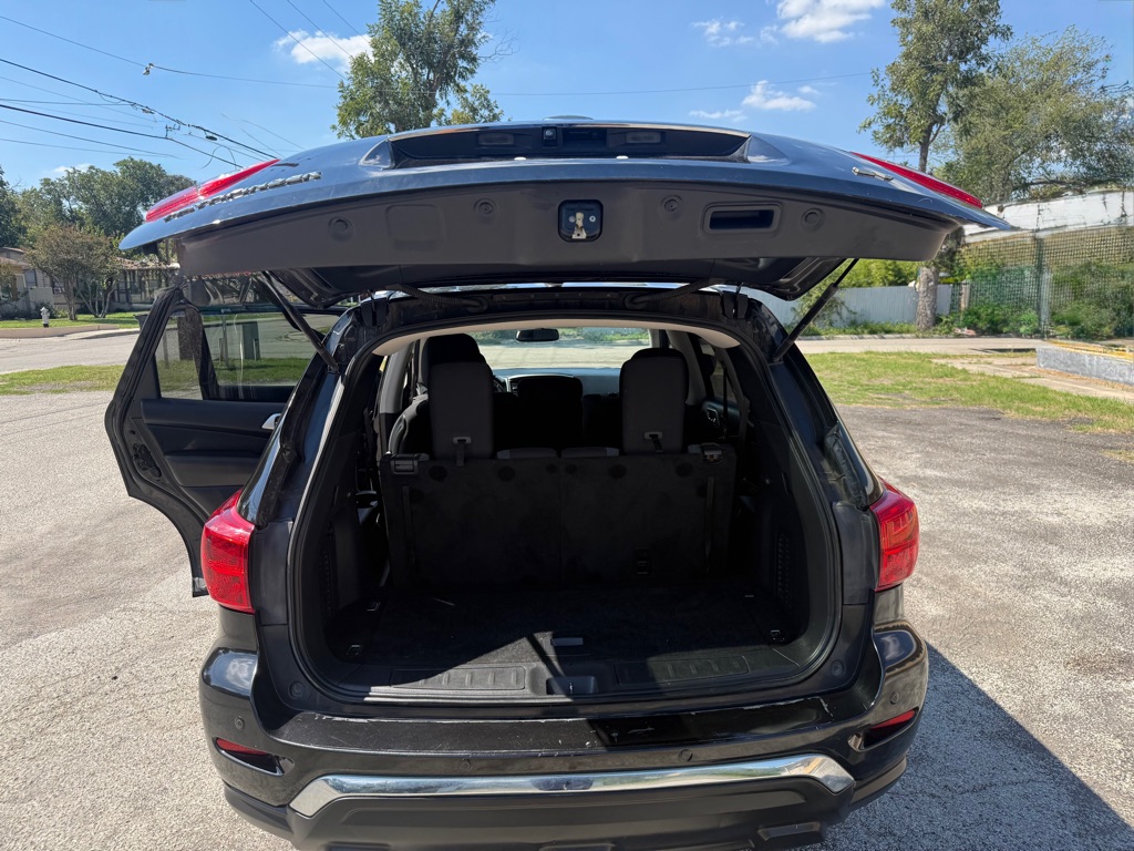 Photo 21 of this NISSAN PATHFINDER