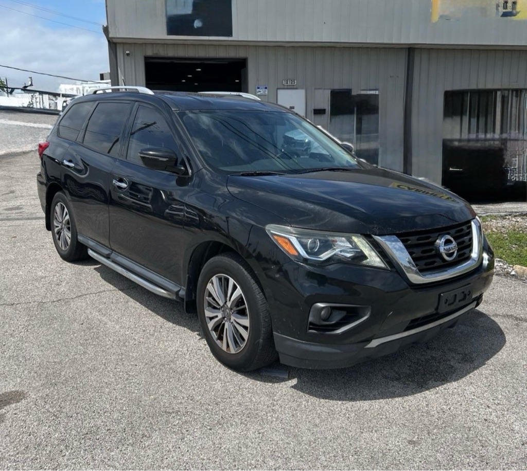 Photo 3 of this NISSAN PATHFINDER