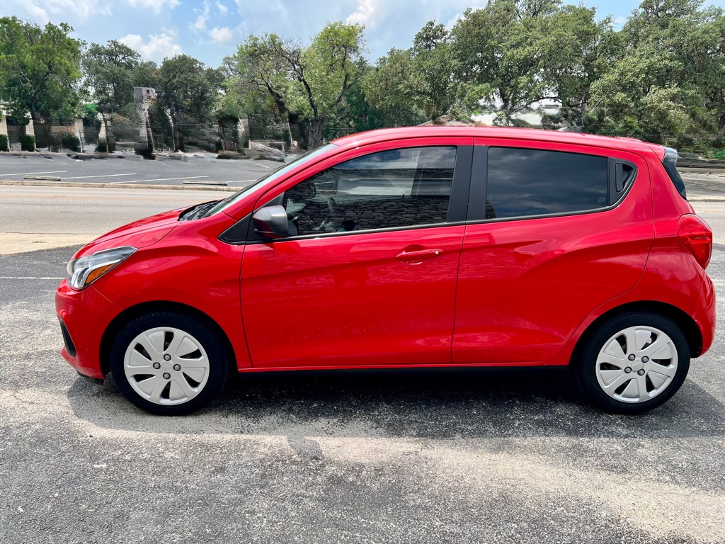 Photo 8 of this CHEVROLET SPARK