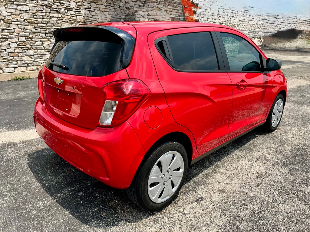 Photo 5 of this CHEVROLET SPARK