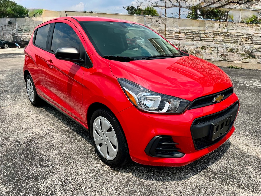 Photo 3 of this CHEVROLET SPARK