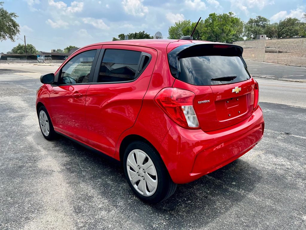 Photo 7 of this CHEVROLET SPARK