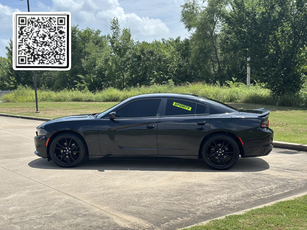  2018 Dodge Charger SXT RWD   