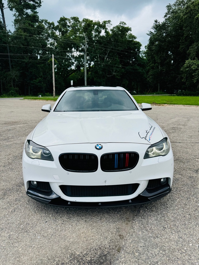 Photo 2 of this BMW 5 SERIES