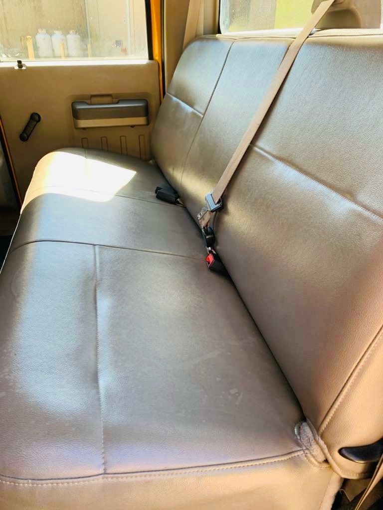 Photo 13 of this FORD F-250 SUPER DUT