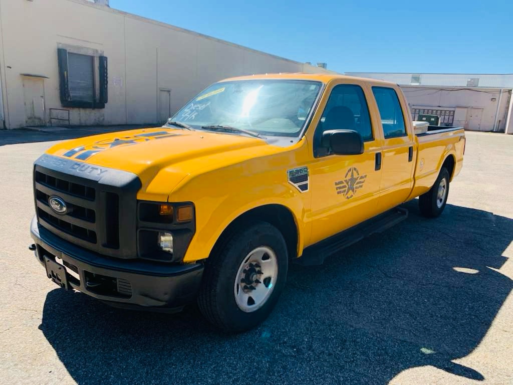 Photo 2 of this FORD F-250 SUPER DUT