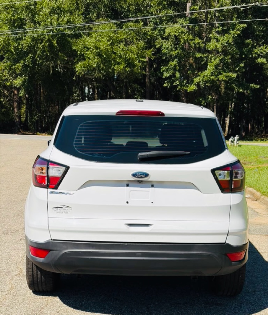 Photo 5 of this FORD ESCAPE