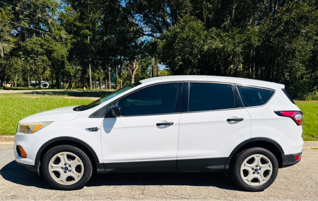 Photo 7 of this FORD ESCAPE