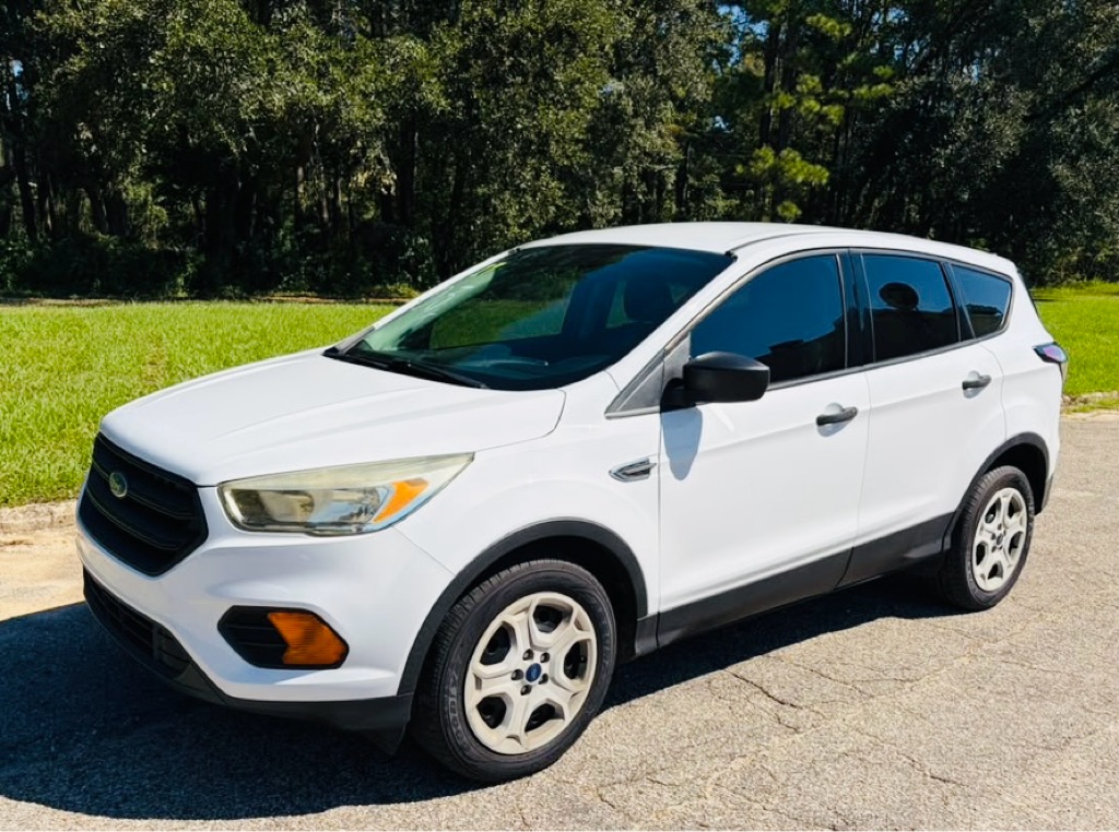 Photo 8 of this FORD ESCAPE