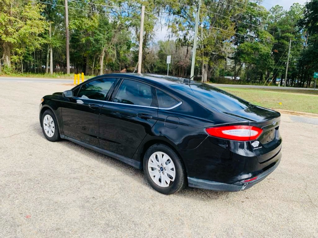 Photo 4 of this FORD FUSION