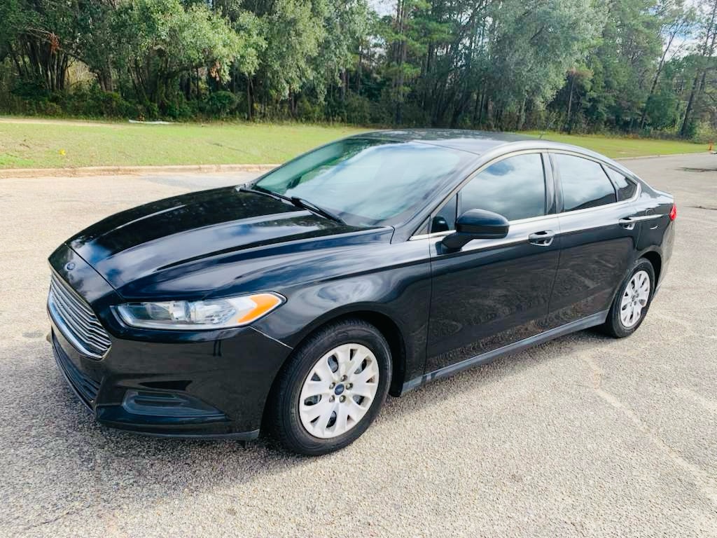 Photo 2 of this FORD FUSION
