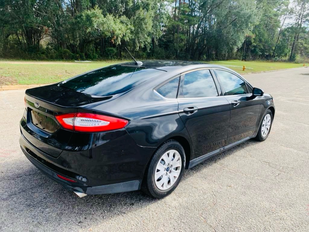 Photo 6 of this FORD FUSION