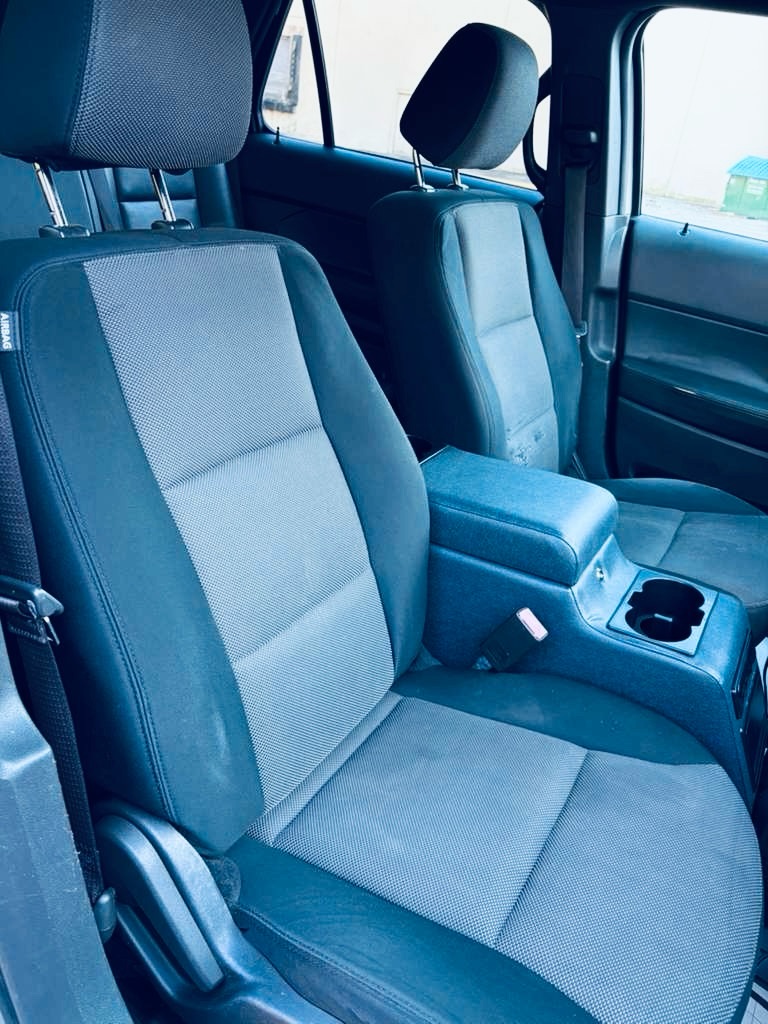 Photo 18 of this FORD EXPLORER
