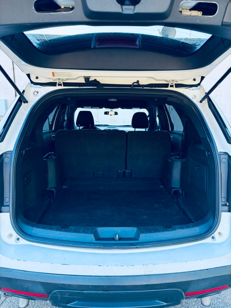 Photo 21 of this FORD EXPLORER